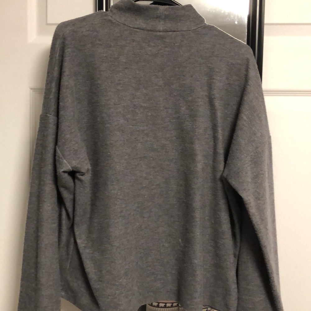 Turtle neck pullover - Picture 2 of 3